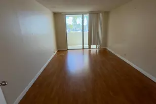 701 Three Islands Boulevard, Hallandale Beach, FL 33009 - Photo 6