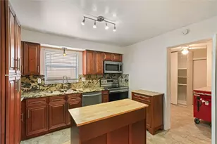 51 NE 49th St, Fort Lauderdale, FL 33334 - Photo 10
