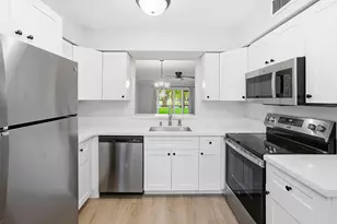 2214 S Cypress Bend Dr, Pompano Beach, FL 33069 - Photo 14