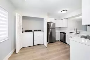 2214 S Cypress Bend Dr, Pompano Beach, FL 33069 - Photo 1