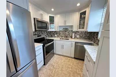 234 Brighton #F, Boca Raton, FL 33434 - Photo 2