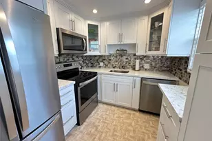 234 Brighton Unit, Boca Raton, FL 33434 - Photo 2