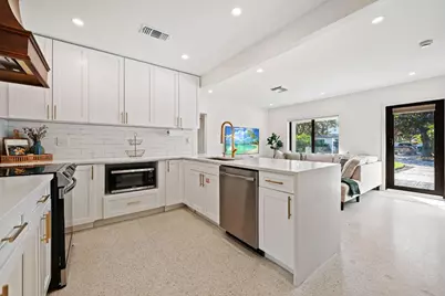 1604 NE 16th Avenue, Fort Lauderdale, FL 33305 - Photo 6