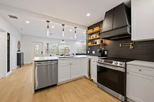 739 NE 17th Rd, Fort Lauderdale, FL 33304 - Photo 6