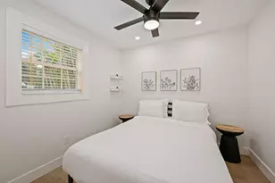 739 NE 17th Rd, Fort Lauderdale, FL 33304 - Photo 16