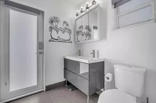 2212 NE 32nd Ave, Fort Lauderdale, FL 33305 - Photo 28