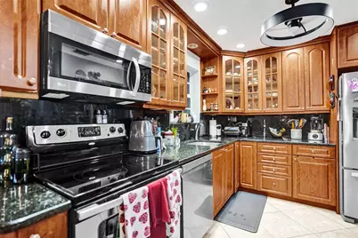 7680 NW 14th Street, Pembroke Pines, FL 33024 - Photo 14