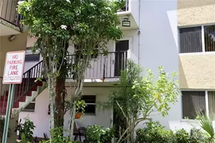5985 Del Lago Cir, Sunrise, FL 33313 - Photo 22