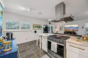 3676 NE 18th Ave, Oakland Park, FL 33334 - Photo 12