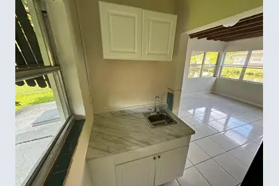 65 NW 85th Street #2, Miami, FL 33150 - Photo 4