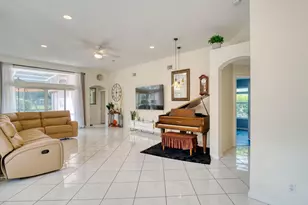 2824 Waters Edge Cir, Greenacres, FL 33413 - Photo 10