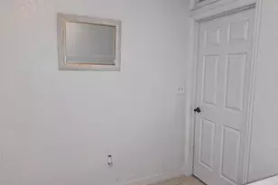 705 SW 148th Ave, Sunrise, FL 33325 - Photo 16