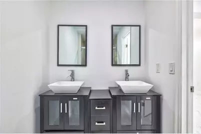 1389 W 33, Riviera Beach, FL 33404 - Photo 16