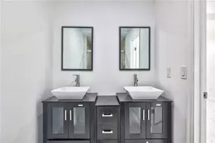 1389 W 33, Riviera Beach, FL 33404 - Photo 16