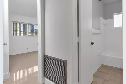 1049 NW 30th Court #4, Fort Lauderdale, FL 33311 - Photo 32