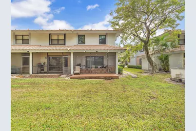 9831 Riverside Drive, Coral Springs, FL 33071 - Photo 24