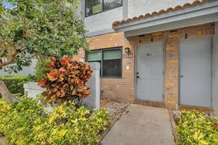 9831 Riverside Dr, Coral Springs, FL 33071 - Photo 2