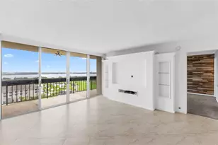 2400 Presidential Way, West Palm Beach, FL 33401 - Photo 24