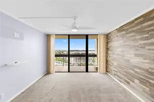 2400 Presidential Way, West Palm Beach, FL 33401 - Photo 14