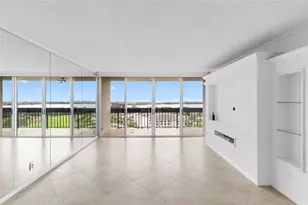 2400 Presidential Way, West Palm Beach, FL 33401 - Photo 32