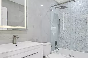 518 NW 130th Way, Pembroke Pines, FL 33028 - Photo 16