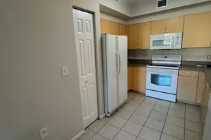 8060 N Nob Hill Rd, Tamarac, FL 33321 - Photo 6