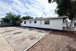 5730 NW 27th Ct, Fort Lauderdale, FL 33313 - Photo 6