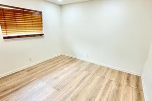 5730 NW 27th Ct, Fort Lauderdale, FL 33313 - Photo 8