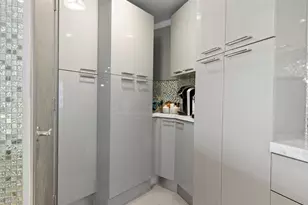 347 N New River Dr E Unit, Fort Lauderdale, FL 33301 - Photo 6