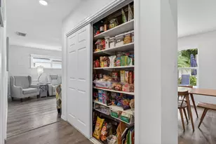 1921 NW 43rd St, Oakland Park, FL 33309 - Photo 32