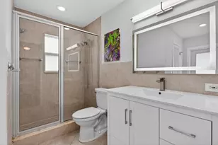 1921 NW 43rd St, Oakland Park, FL 33309 - Photo 42