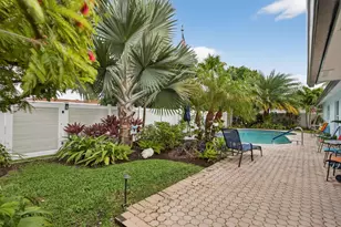 1921 NW 43rd St, Oakland Park, FL 33309 - Photo 12