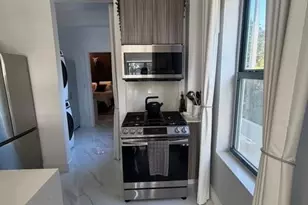 2421 Lake Pancoast Dr, Miami Beach, FL 33140 - Photo 16