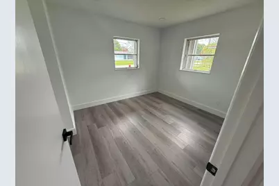 925 SW Curtis Street, Port Saint Lucie, FL 34983 - Photo 16