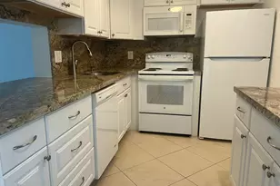 2615 NE 3rd Ct, Boynton Beach, FL 33435 - Photo 1