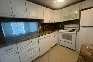 2615 NE 3rd Ct, Boynton Beach, FL 33435 - Photo 4