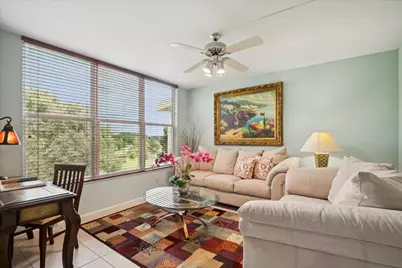 3900 Oaks Clubhouse Drive #409, Pompano Beach, FL 33069 - Photo 10