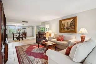 3900 Oaks Clubhouse Dr, Pompano Beach, FL 33069 - Photo 1