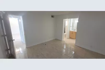 9421 SW Evergreen Place #102, Davie, FL 33324 - Photo 16