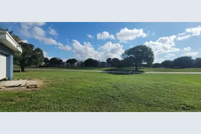 9421 SW Evergreen Place #102, Davie, FL 33324 - Photo 6