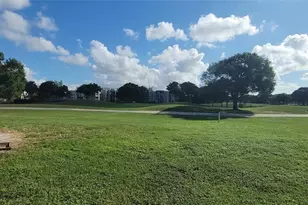 9421 SW Evergreen Pl Unit, Davie, FL 33324 - Photo 6