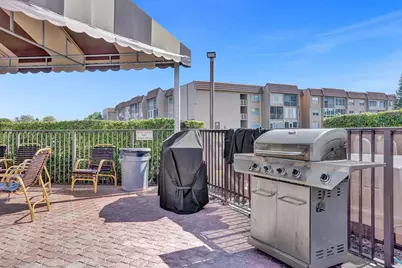 9821 Sunrise Lakes Boulevard #106, Sunrise, FL 33322 - Photo 18