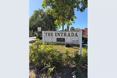 21 Jacaranda Drive #121, Plantation, FL 33324 - Photo 2