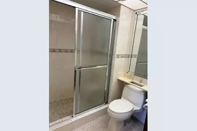 21 Jacaranda Drive #121, Plantation, FL 33324 - Photo 16