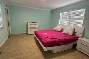 323 Monroe St, Hollywood, FL 33019 - Photo 4