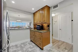 3051 NE 48th St Unit, Fort Lauderdale, FL 33308 - Photo 16