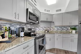 2161 NE 42nd Ct, Lighthouse Point, FL 33064 - Photo 16