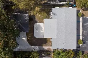 1632 NE 33rd St, Oakland Park, FL 33334 - Photo 30