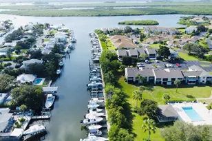 3216 S Lakeview Cir, Fort Pierce, FL 34949 - Photo 38