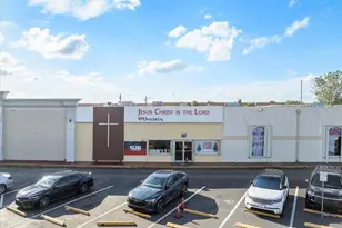 2647 N State Rd 7, Fort Lauderdale, FL 33313 - Photo 1